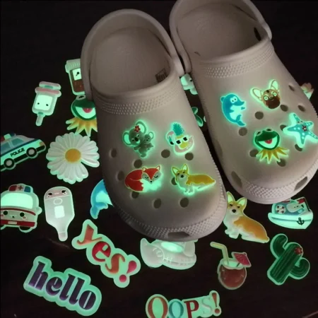 100 500pcs Dinosaur Weed Fluorescence PVC Shoe Charms Glowing in the Dark Shoe Decorations Luminous Medical